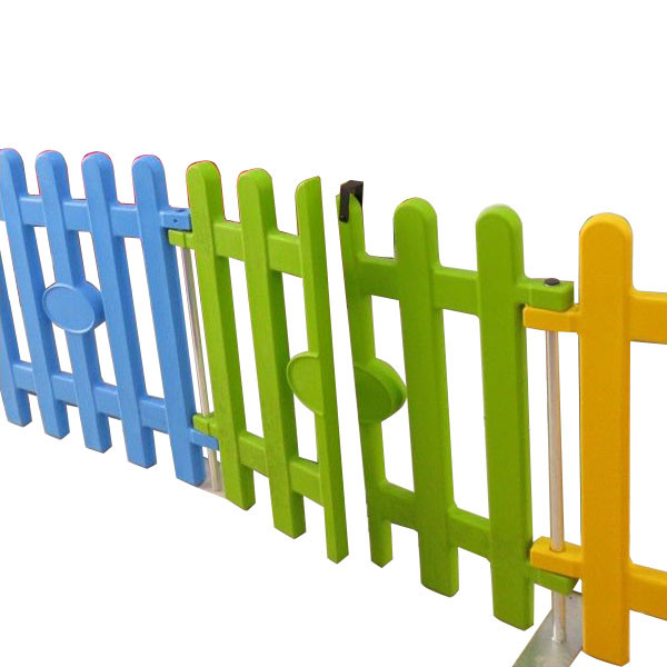 CANCELLETTO APRI-CHIUDI PER STACCIONATADIM: cm 111 x 5 x 102 (h)