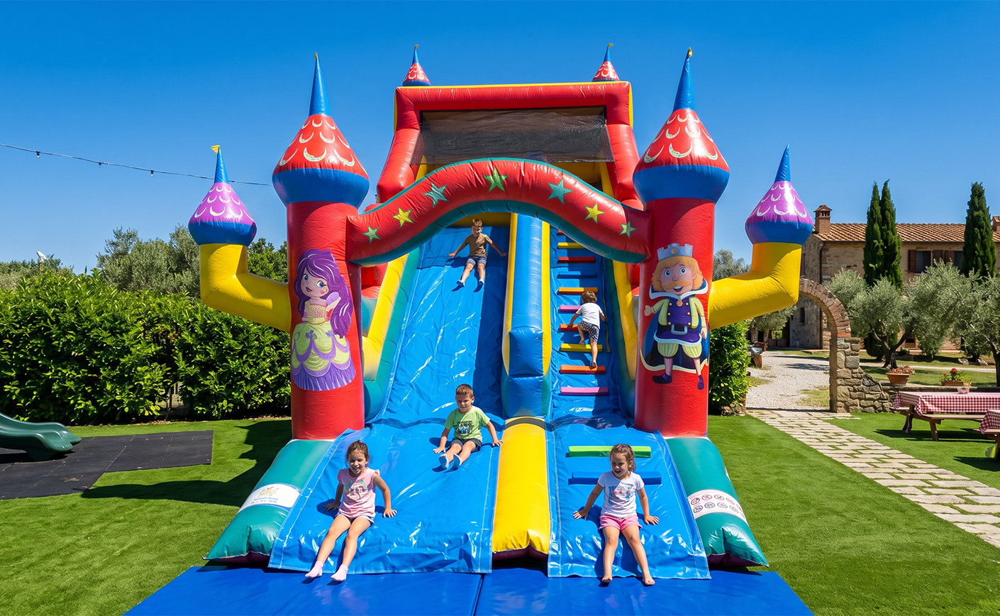 Il Fascino Senza Tempo del Parco Giochi Gonfiabile: Guida alla Scelta Professionale